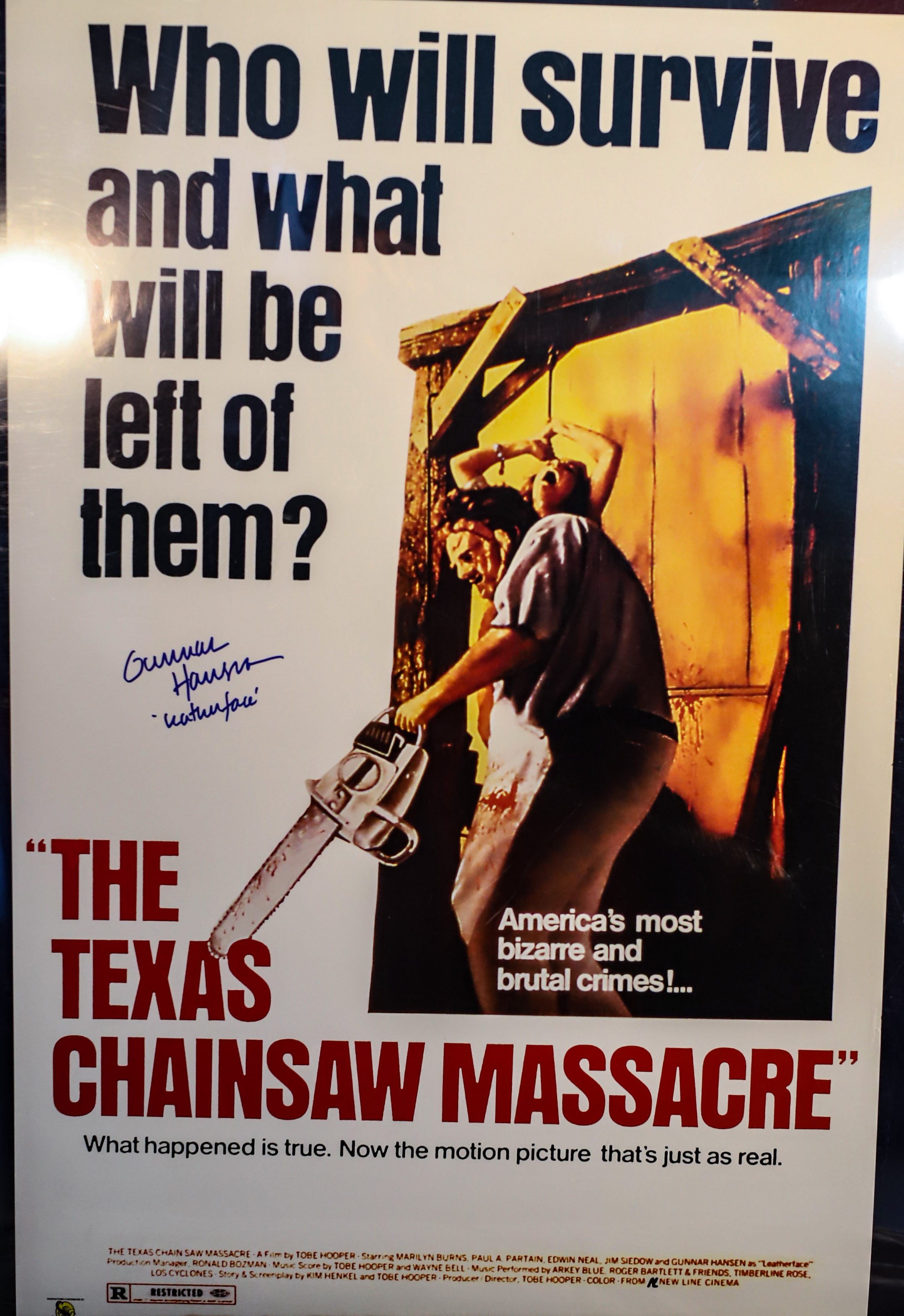 Texas Chainsaw Massacre poster signed by Gunnar Hansen - Fanboy