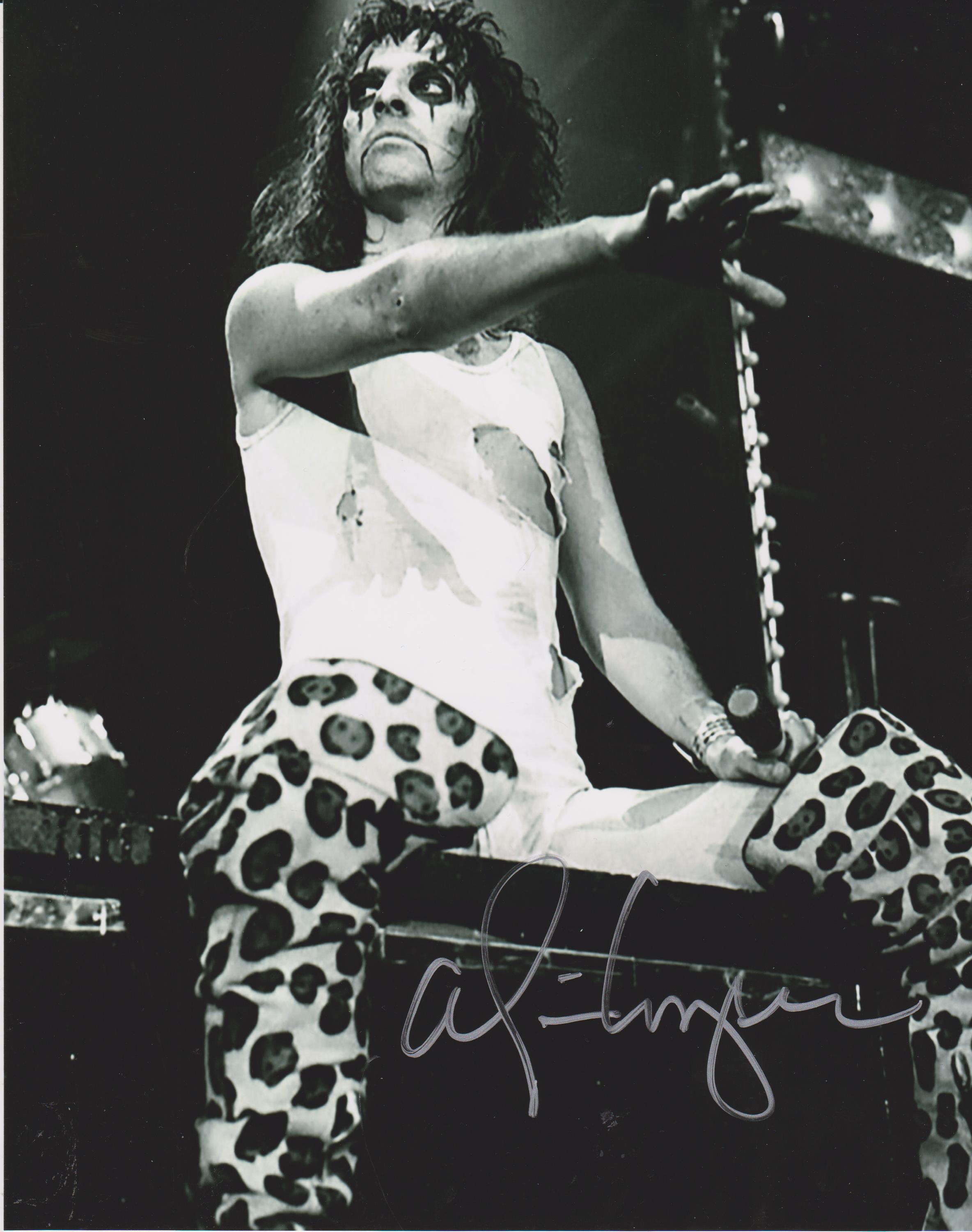 Alice Cooper Classic signed 8x10 photo - Fanboy Expo Store